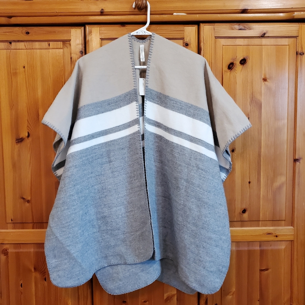 Francescas poncho New